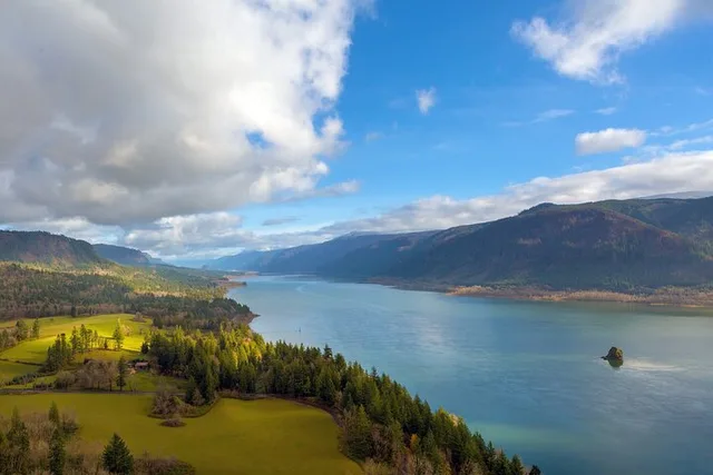Portland Jetboat Cruise in the Columbia Gorge 3.5 hr - Image 6