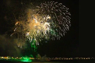 Boston Fireworks Cruise 150 min