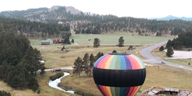 Custer Hot Air Balloon Flight at Sunrise - Image 4