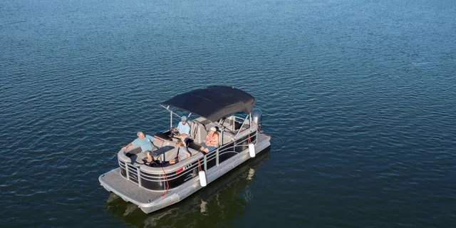 Hilton Head Pontoon Boat Rental 4 hr - Image 2