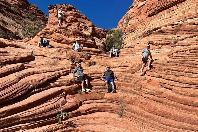 Buckskin Gulch Slot Canyon Tour via Wire Pass - Image 5