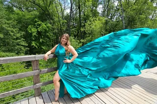 Madison Flying Dress Photo Shoot 15 min