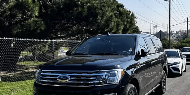 San Francisco Private Airport Transfer - Image 3