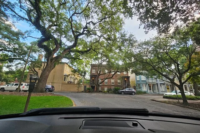Savannah Historic Driving Tour - Image 1