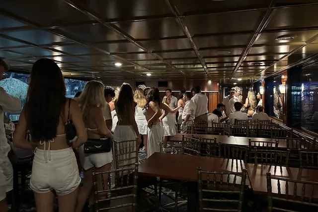 Miami Nightclub Boat Party on Biscayne Bay - Image 4