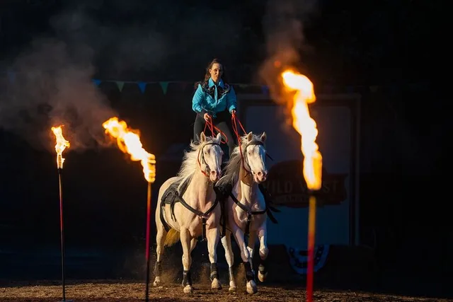 Branson Wild West Showdown - Image 4
