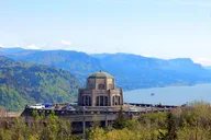 Portland Columbia River Gorge Waterfalls & Mt Hood Tour thumbnail 2