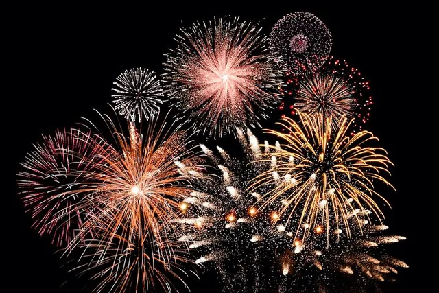 Emerald Coast Fireworks Cruise - Image 2