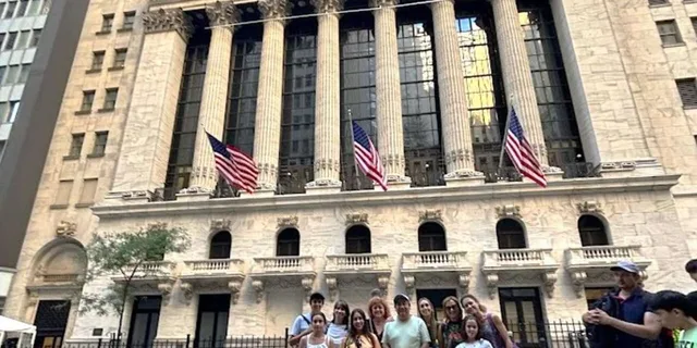 New York Financial District Walking Tour - Image 2