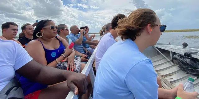 Miami Everglades Airboat Tour with Water Taxi - Image 5