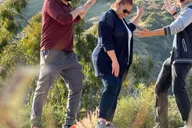 Los Angeles Hollywood Sign Tour with Comedians and Dogs 2.5 hr thumbnail 6