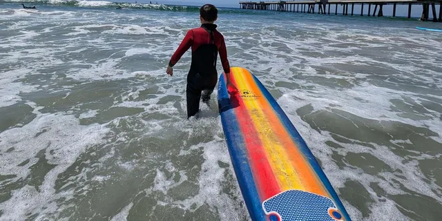 Venice Beach Surf Lesson - Image 2