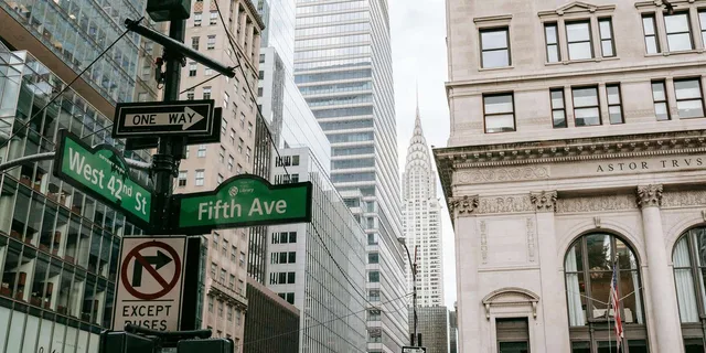 New York City Skyscrapers Walking Tour - Image 4