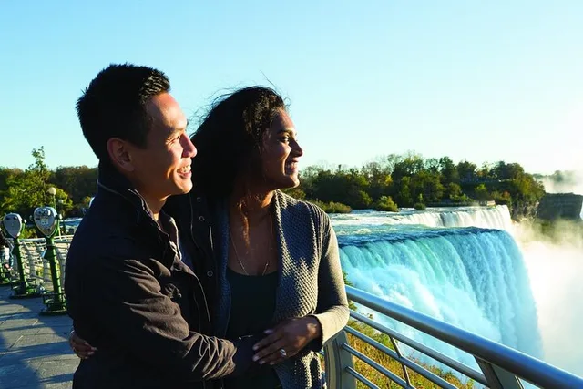 Niagara Falls Cross-Border Tour - Image 4