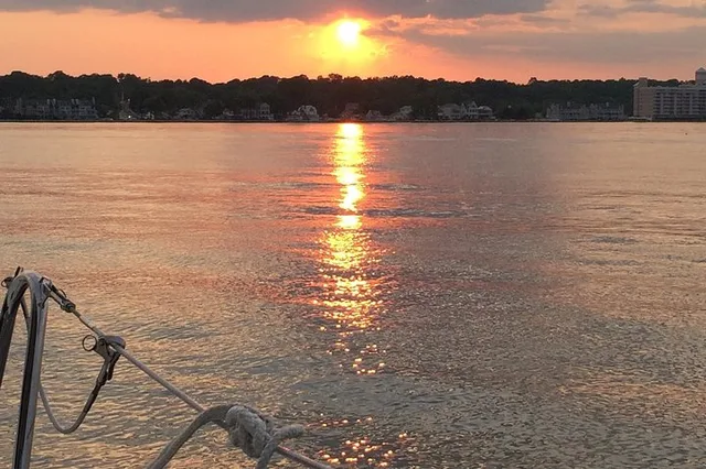 Chesapeake Bay Sunset Cruise - Image 4