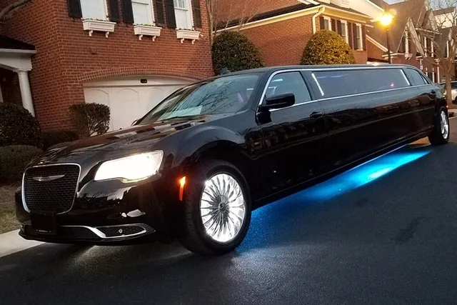 Las Vegas Strip Limo Tour with Champagne - Image 1