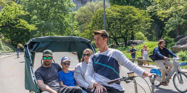 New York City Central Park Pedicab Tour - Image 4