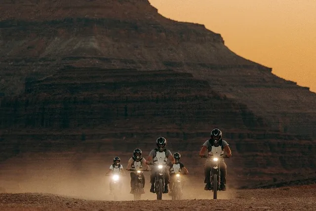 Moab Electric Dirt Bike Tour on Shafer Trail - Image 5