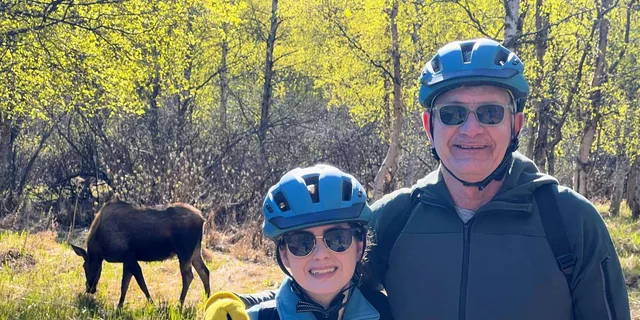 Anchorage Coastal Trail Bike Tour - Image 1