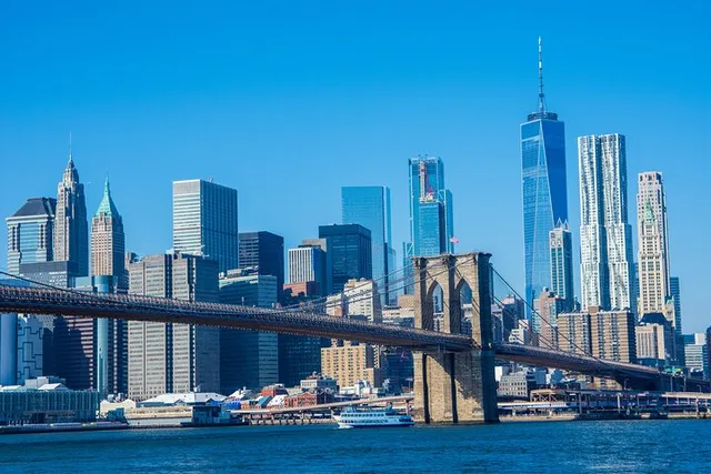 Brooklyn Bridge Walking Tour in DUMBO - Image 3