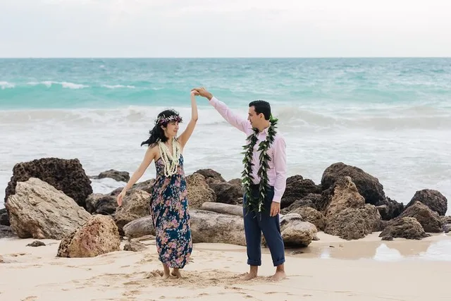 Hawaii Beach Photography Session - Image 1