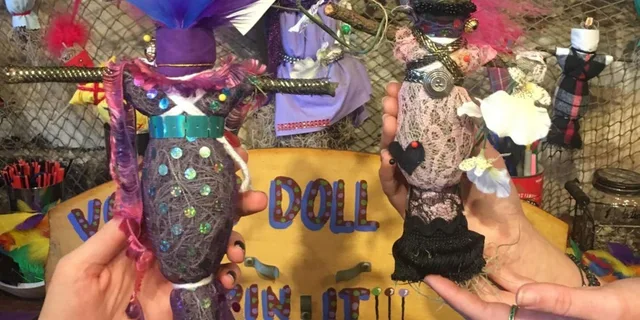 New Orleans Haunted Museum Tour with Psychic Reading - Image 1
