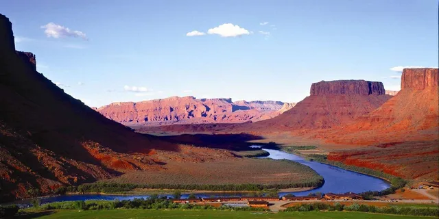 Moab Backcountry Arches Helicopter Tour - Image 3