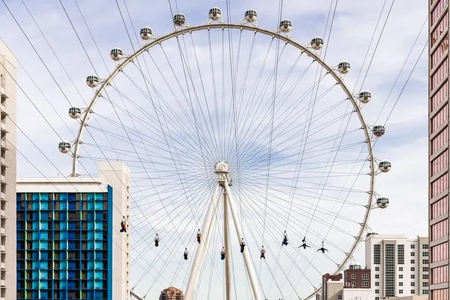 Las Vegas Zipline at The LINQ Promenade - Image 5