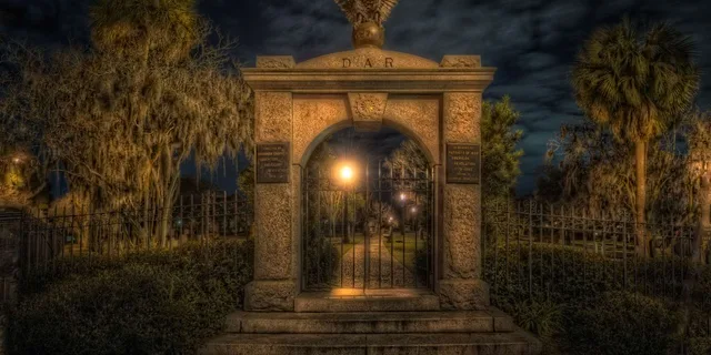 Savannah Haunted Pub Crawl - Image 4
