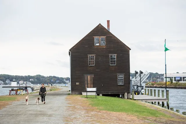 Salem Historic Walking Tour - Image 4