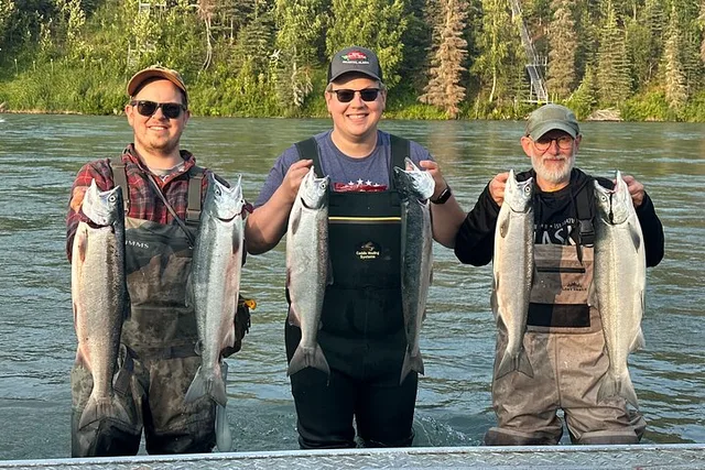 Kenai River Red Salmon Full Day Charter - Image 5