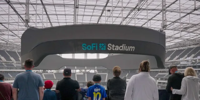 Los Angeles SoFi Stadium Behind-the-Scenes Tour 2 hr - Image 6