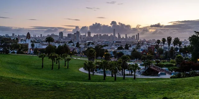 San Francisco Mission District Food and History Walking Tour - Image 2