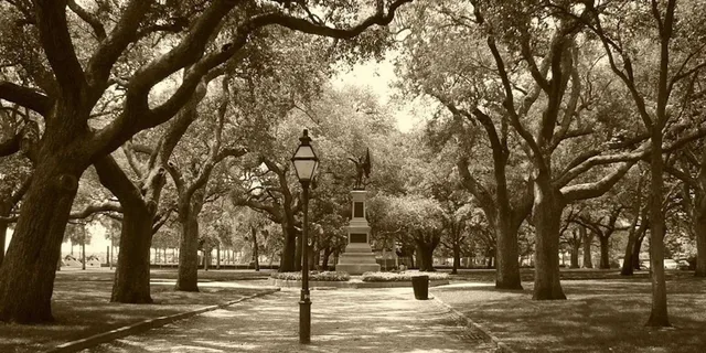 Charleston Paranormal Walking Tour - Image 2