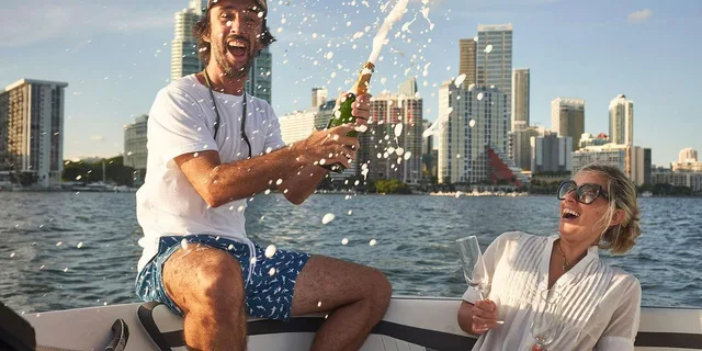 Miami Private Boat Cruise with Champagne 2 hr - Image 3