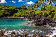 Maui Road to Hana Private Tour in Cadillac Escalade thumbnail 3