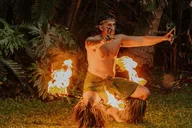 Honolulu Fireknife Experience thumbnail 1