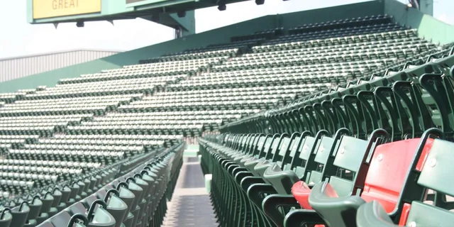 Boston Fenway Park Guided Ballpark Tour - Image 5