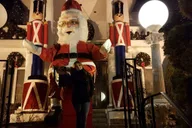 New York City Dyker Heights Christmas Lights Tour thumbnail 4