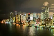 Miami Sightseeing Cruise on a Yacht thumbnail 3