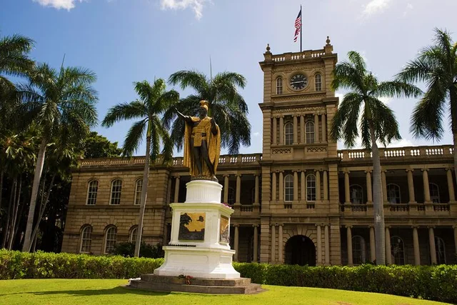 Honolulu Trolley Historic Tour 2 hr - Image 4