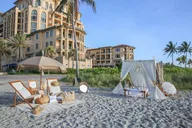 Hollywood Beach Sunrise Picnic thumbnail 3