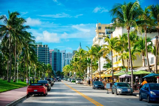 Miami Classic Car Tour - Image 4
