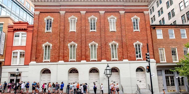 Washington DC Lincoln Assassination Tour with Ford's Theatre Entry - Image 5