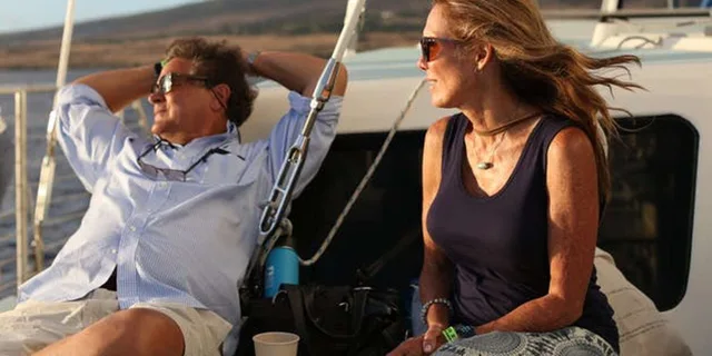 Maui Catamaran Sunset Sail with Appetizers - Image 3