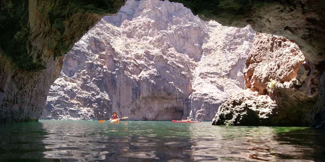 Las Vegas Emerald Cave Kayak Tour with Shuttle - Image 3