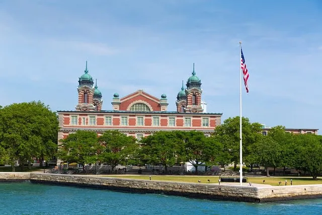 New York Statue of Liberty and Ellis Island Tour - Image 6