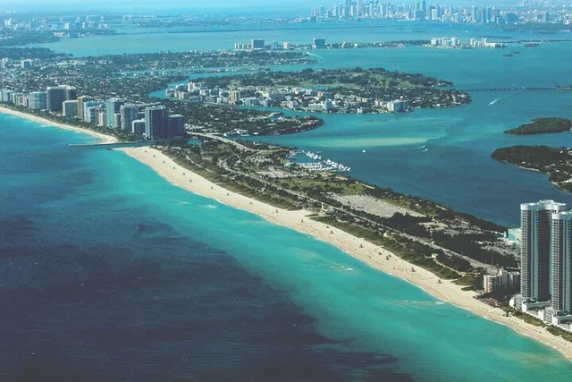 Miami Driving Tour with Cruise from Fort Lauderdale - Image 5