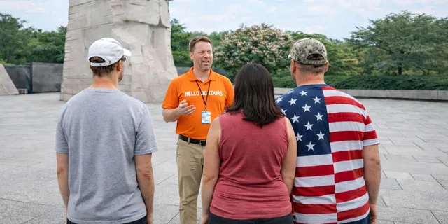 Washington DC Vintage Cart Monuments Tour - Image 5