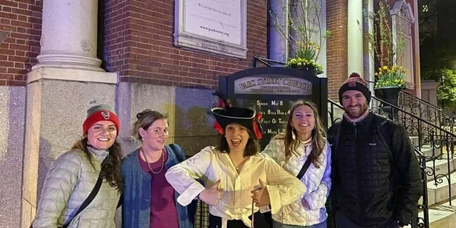 Boston Haunted Walking Tour with Pub Crawl 2.5 hr - Image 2